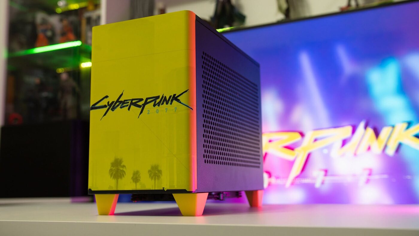 Cyberpunk къстъм воден компютър