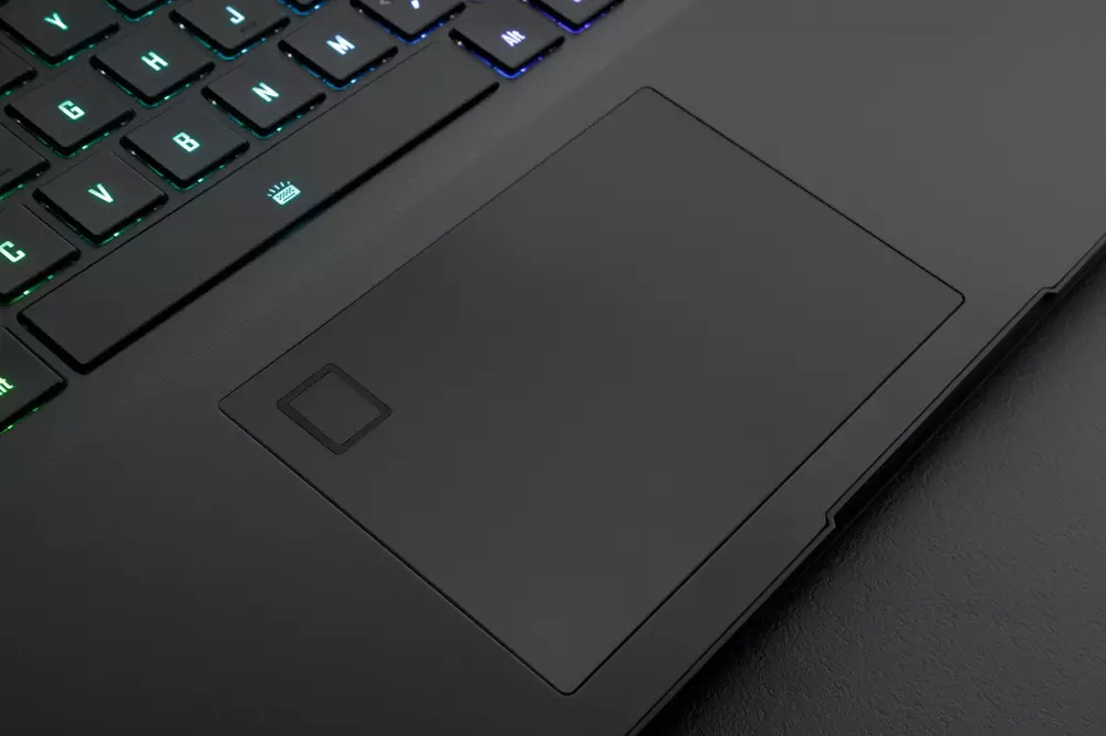Лаптоп GIGABYTE AERO 15.6", UHD OLED,Intel&reg; Core&trade; i7-9750H, 2x8GB, M.2. 512GB , RTX2070, Windows 10 Pro