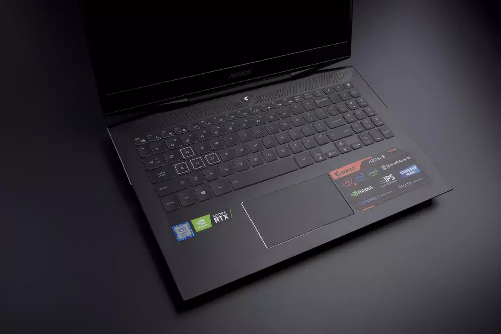 Лаптоп GIGABYTE AORUS WA 15.6", Intel&reg; Core&trade; i7-9750H, 16GB, FHD 144Hz IPS, 512GB+2TB, RTX2060, Windows 10 Home