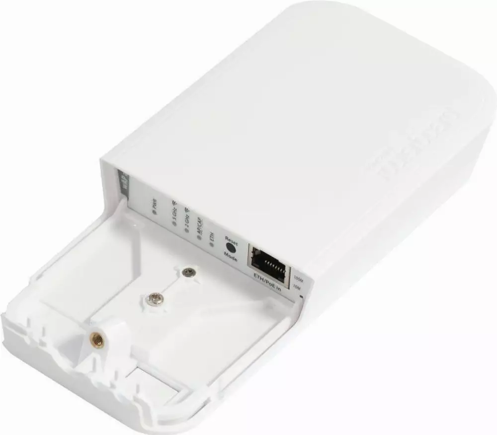 Безжичен Access Point MikroTik RBwAPG-5HacT2HnD, за открито, 64MB RAM, 1xLAN 10/100,1000, 2.4Ghz 802.11b/g/n, 2x int.antenna 2Dbi, RouterOS