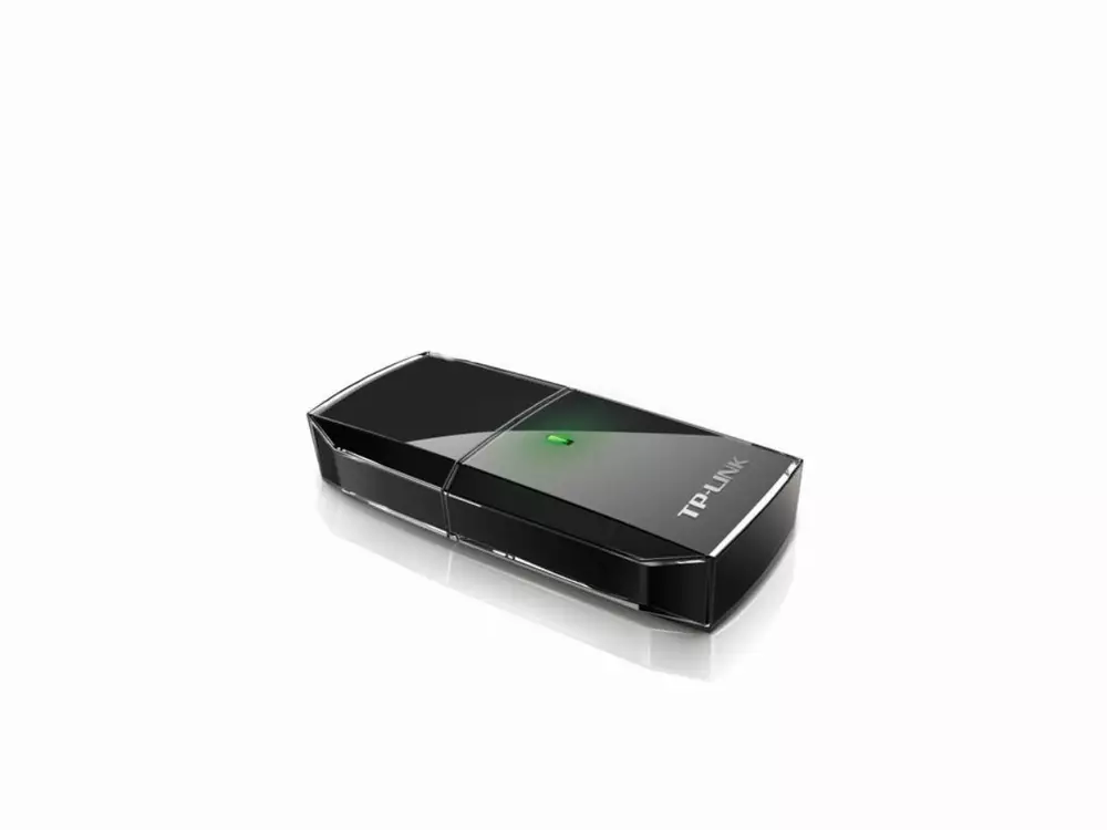 Безжичен адаптер TP-LINK Archer T2U, AC600, Dual band, USB, вградена антена