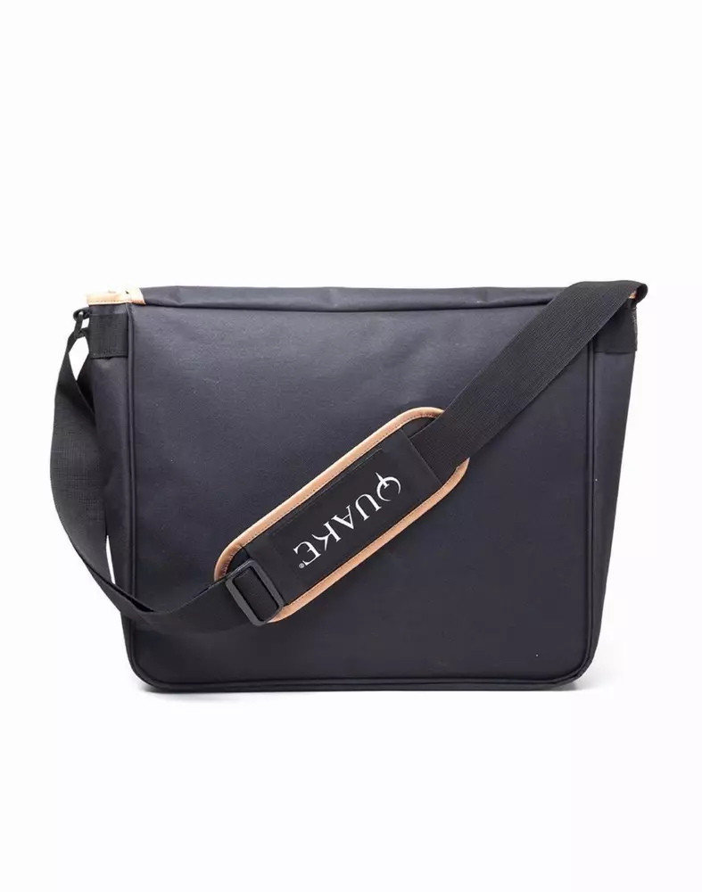 Чанта Quake - Messenger Bag Black, BIOWORLD