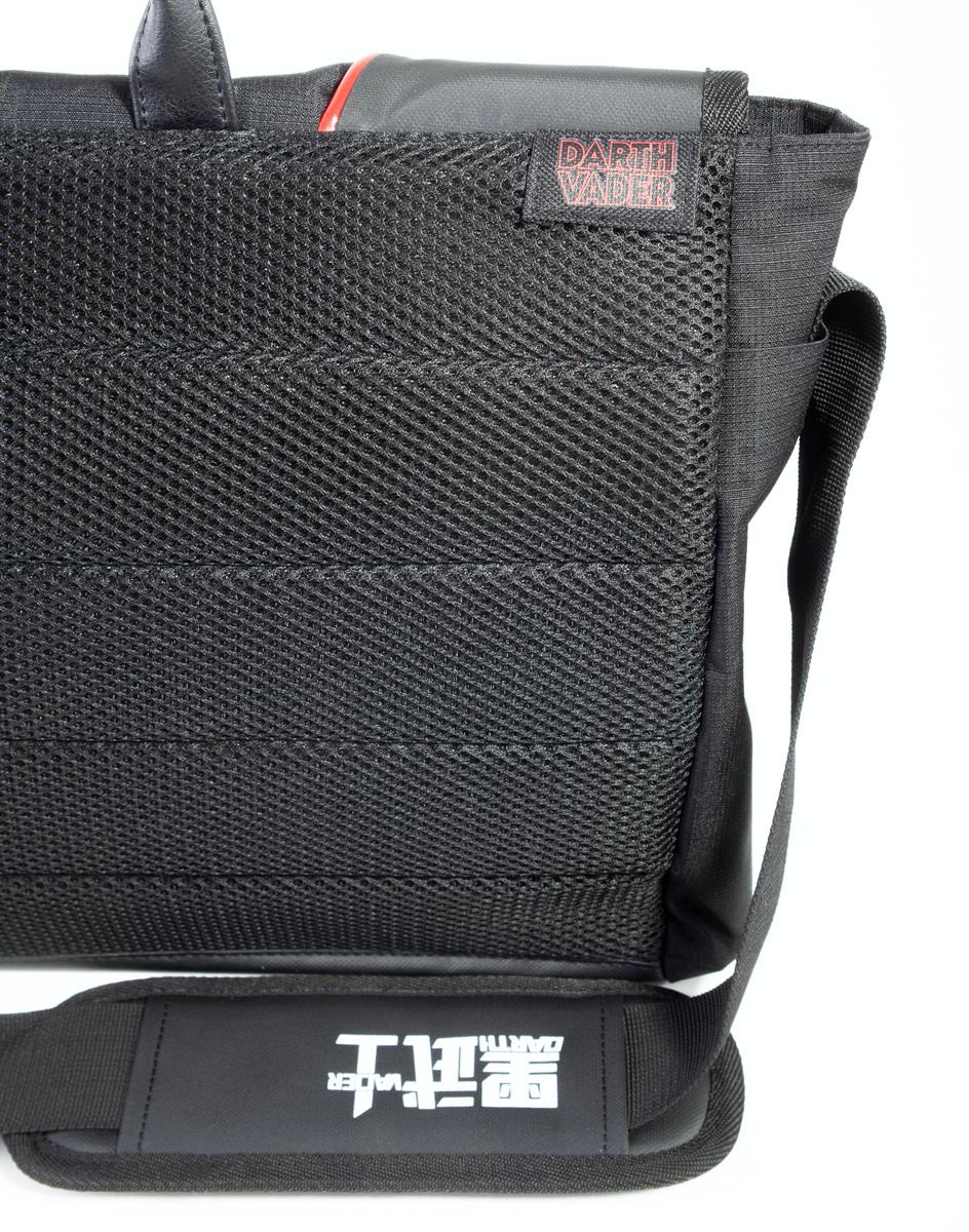 Чанта Star Wars - Star Wars Classic Darth Vader Messenger Bag