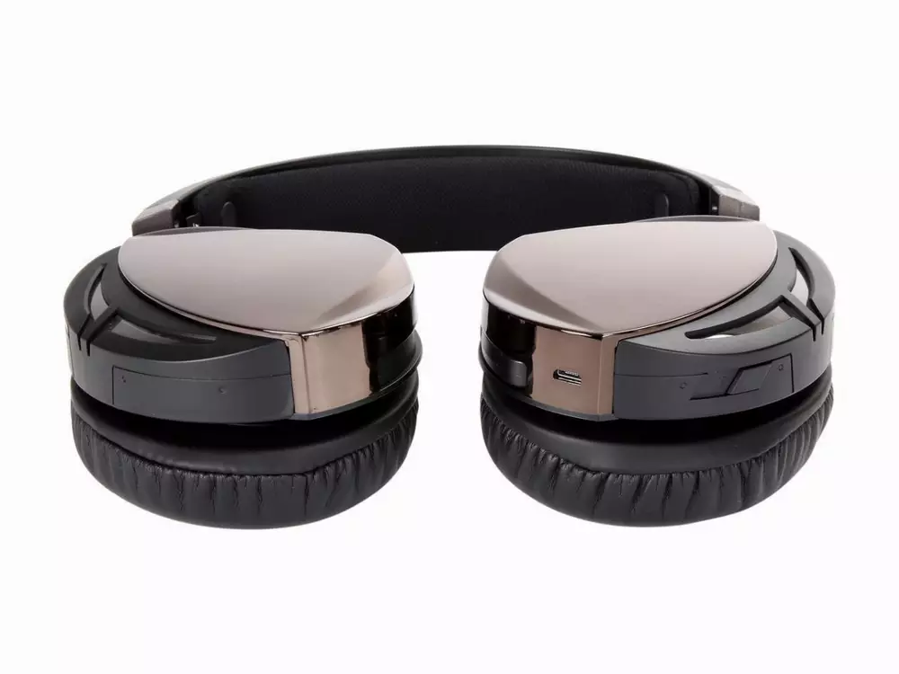 Геймърски слушалки ASUS ROG Strix Fusion 500 Hi-Fi-Grade ESS DAC and Amplifier, Virtual 7.1, RGB