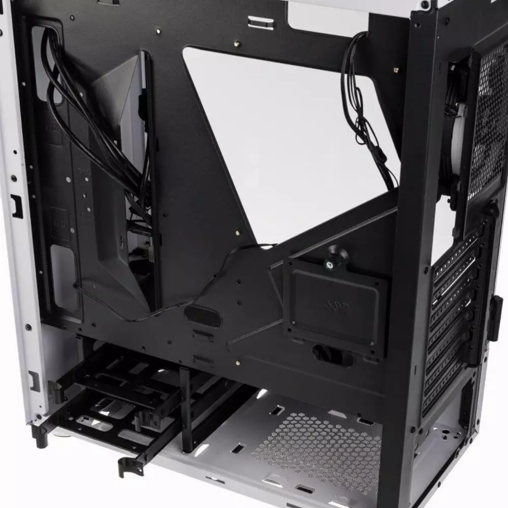 Кутия Kolink Bastion RGB TG White