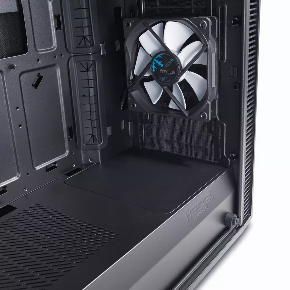 Кутия Fractal Define C Tempered Glass