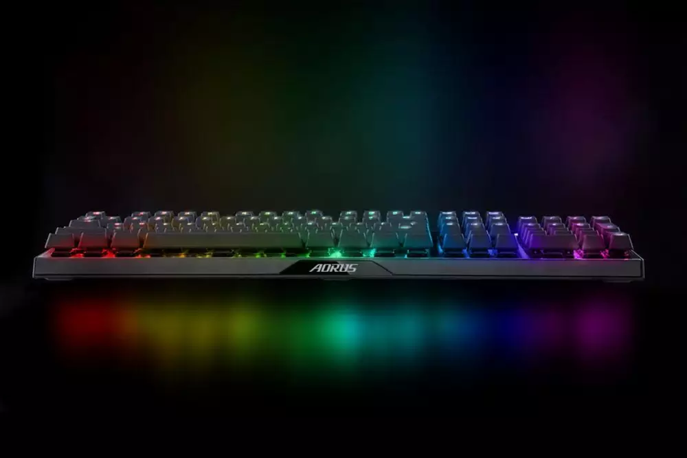 Геймърска механична клавиатура Gigabyte Aorus K9 RGB Optical Red Switch