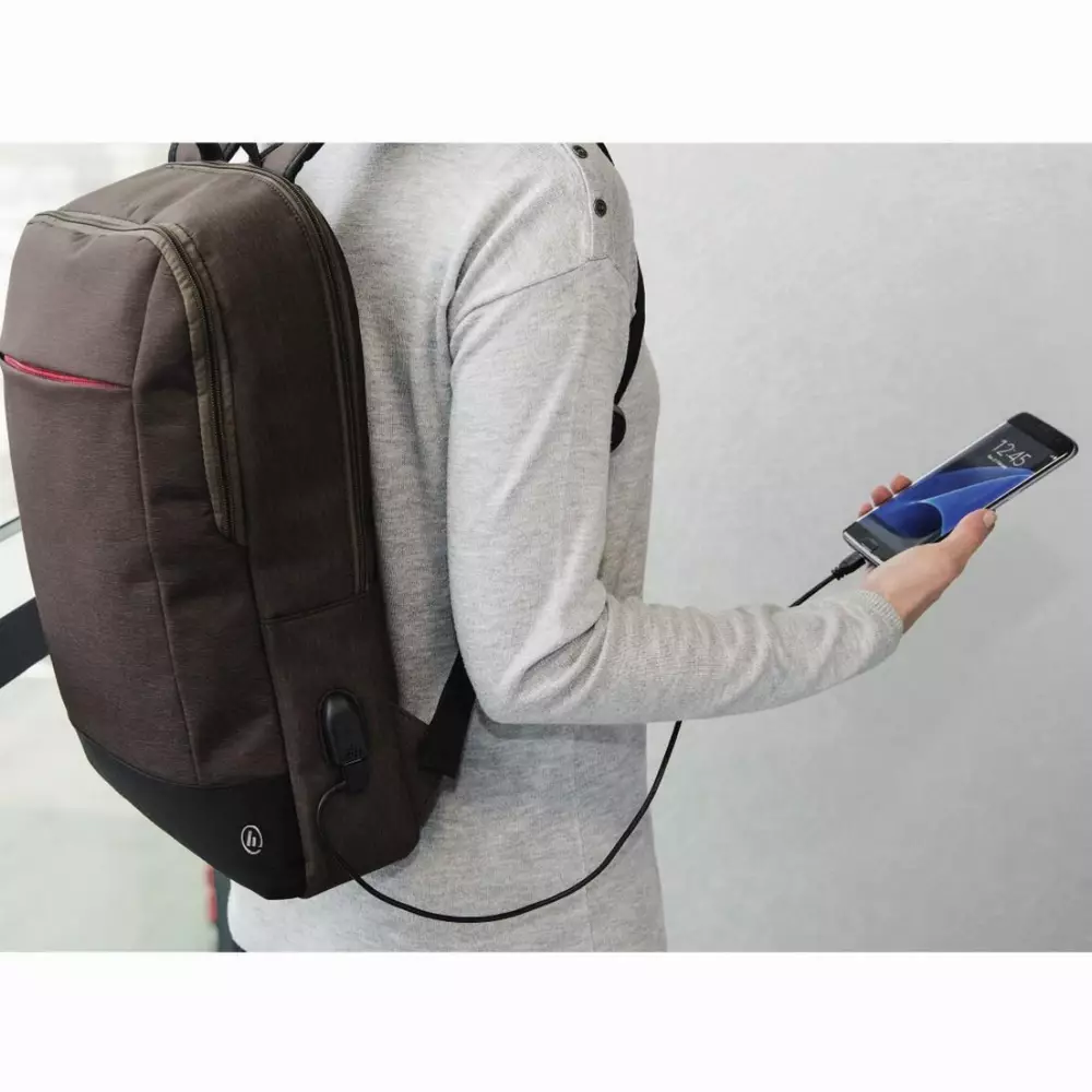 Раница за лаптоп HAMA Manchester, до 40 см, 15.6", с изведен USB порт, кафява