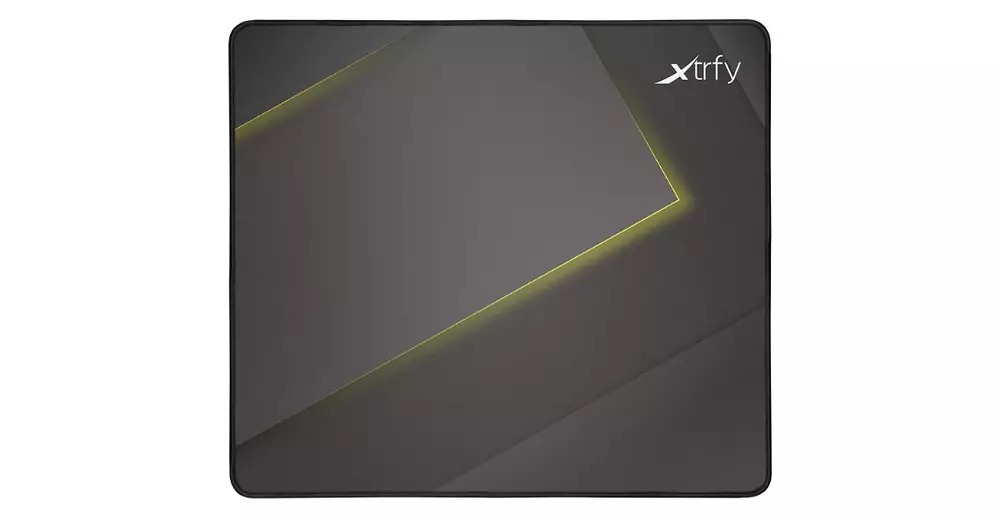 Геймърски пад Xtrfy GP1 - L
