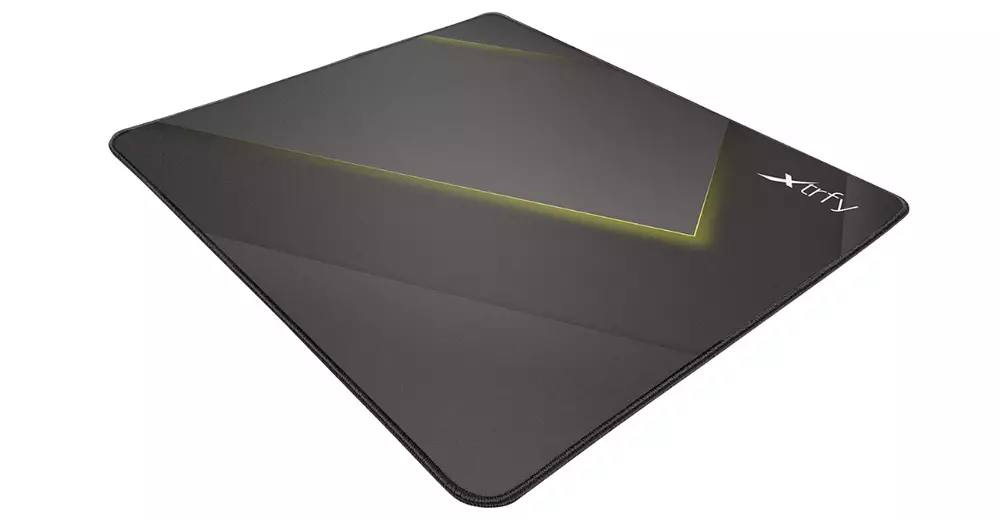 Геймърски пад Xtrfy GP1 - M