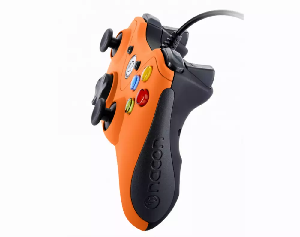 Жичен геймпад Nacon GC-100XF Orange
