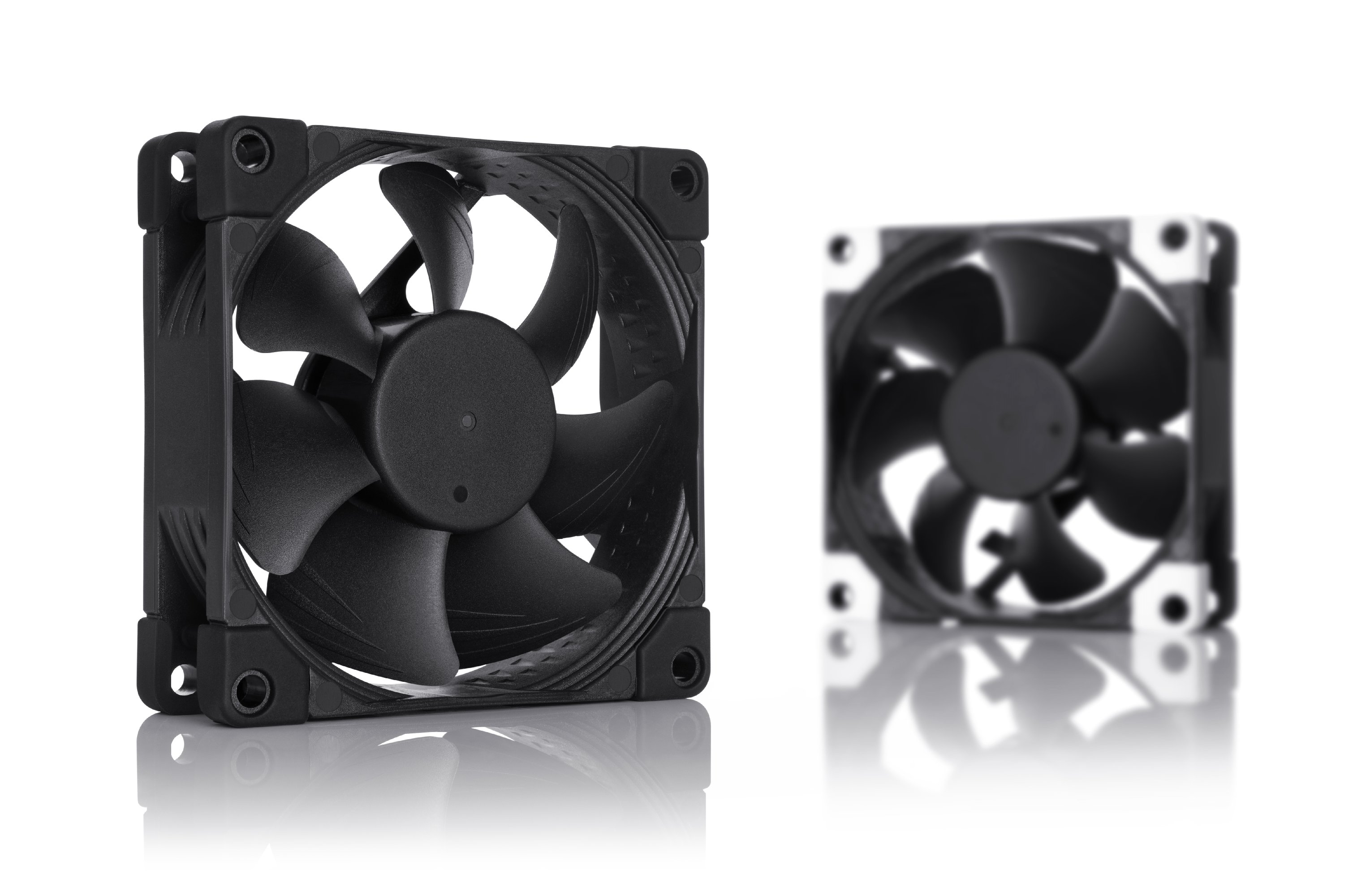 Вентилатор Noctua 80mm NF-A8 PWM chromax.black.swap