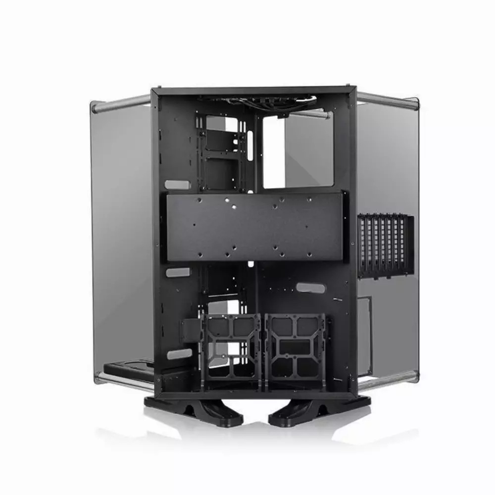 Кутия THERMALTAKE Core P90 Tempered Glass Black Wall Mount