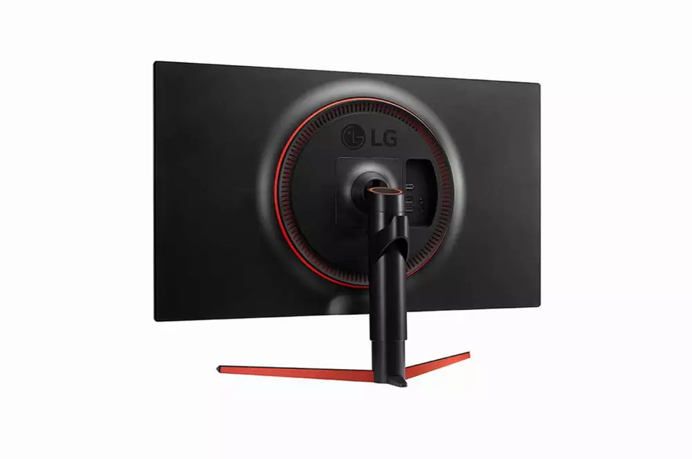 Монитор LG 31.5" 32GK650F-B QHD, (2560 x 1440), VA, 144Hz, 5ms, AMD FreeSync