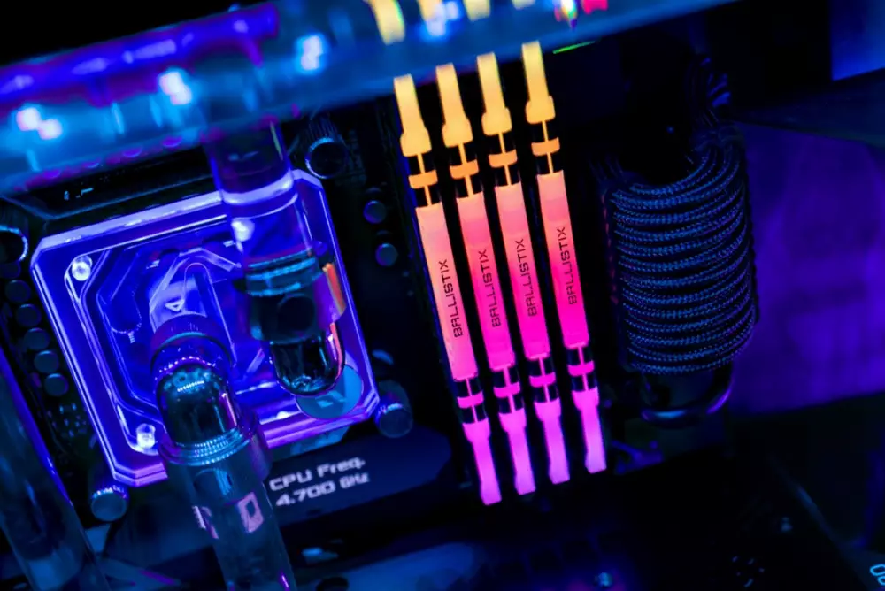 Памет Crucial Ballistix 32GB (2x16GB) DDR4 3200Mhz CL16 Black RGB