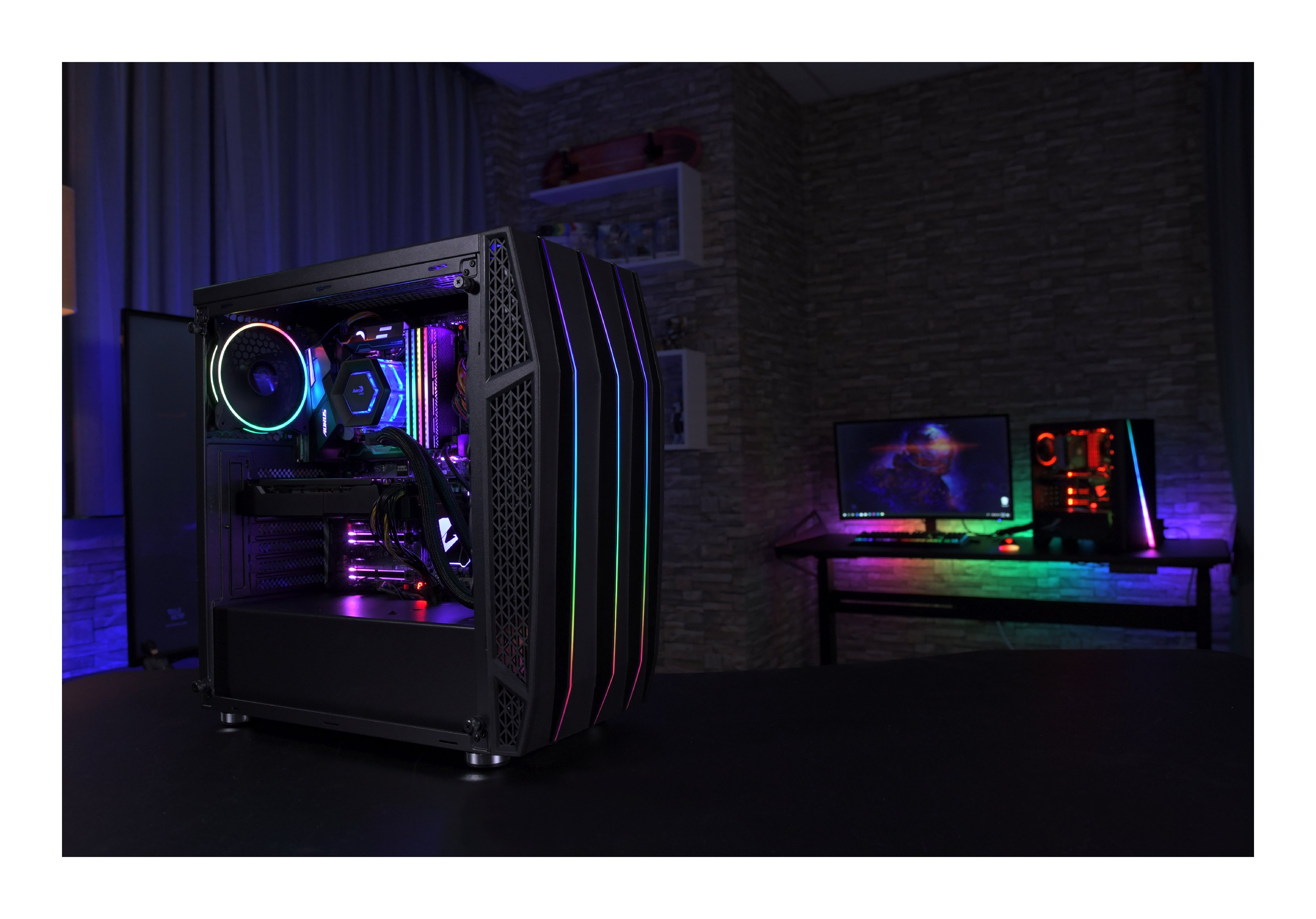 Кутия AeroCool KLAW аRGB, Tempered Glass