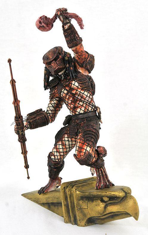 Екшън фигура Diamond Select Toys Gallery Predator 2 Hunter