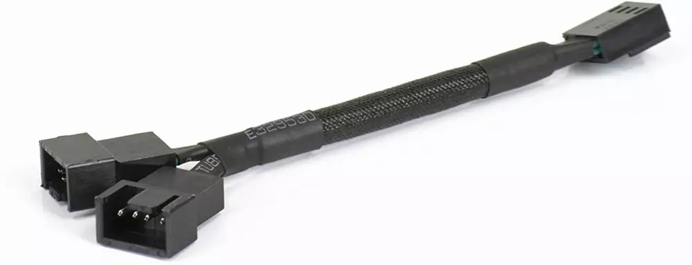 Кабел Phanteks Y-Splitter 4 Pin за вентилатор PH-CB-Y4P