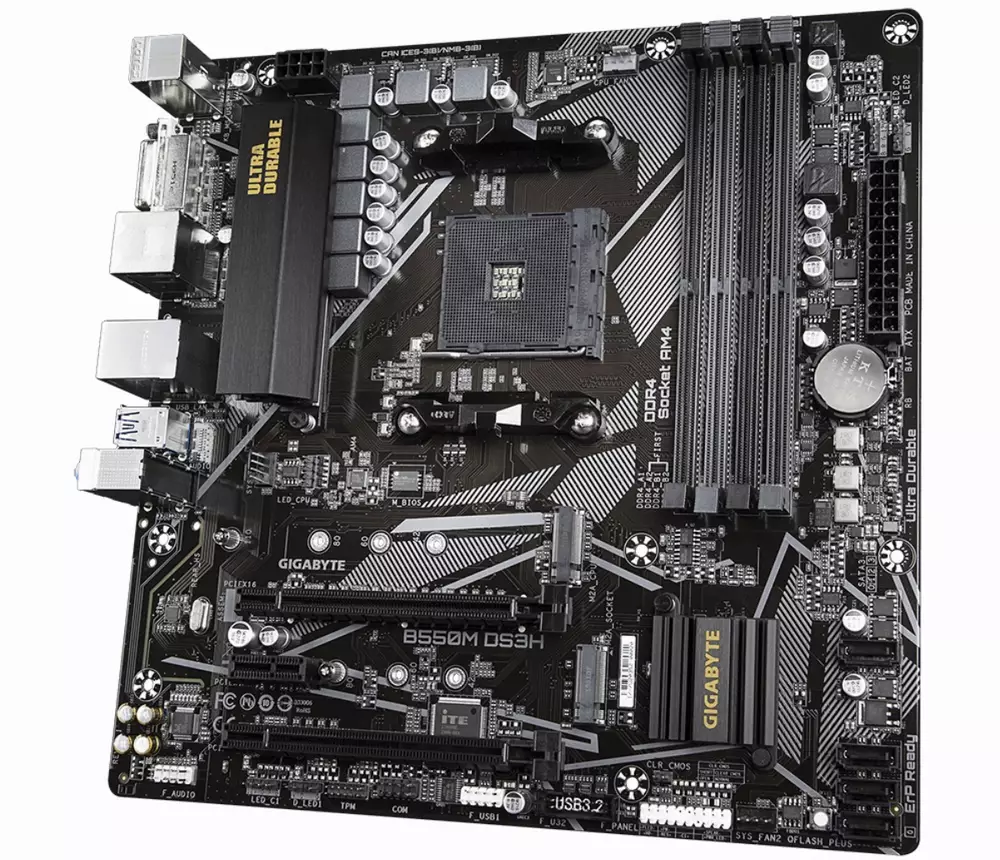 Дънна платка GIGABYTE B550M DS3H