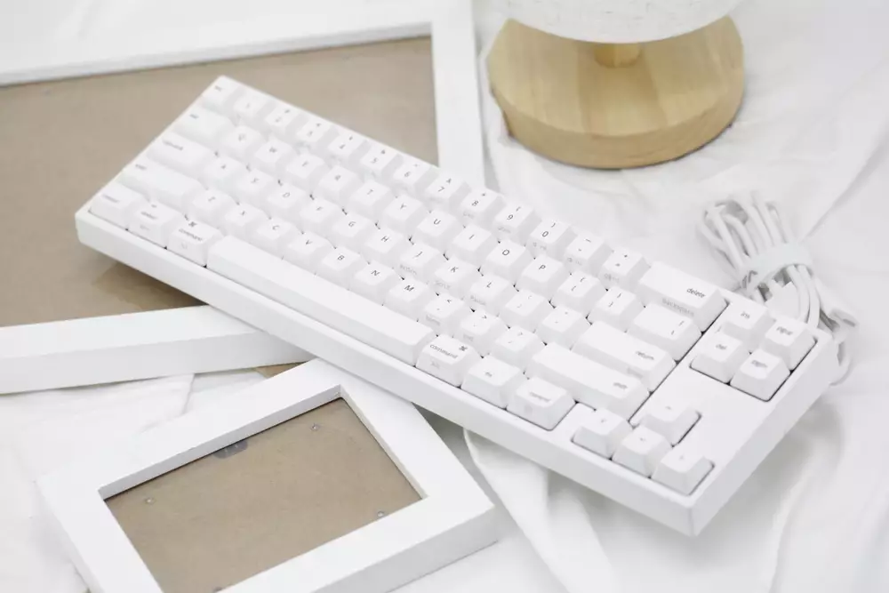 Геймърскa механична клавиатура Ducky x Varmilo Miya Pro Mac White LED, Cherry MX Blue