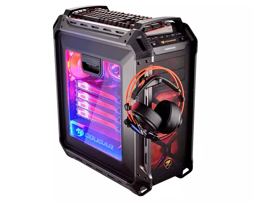 Кутия Cougar Panzer Max