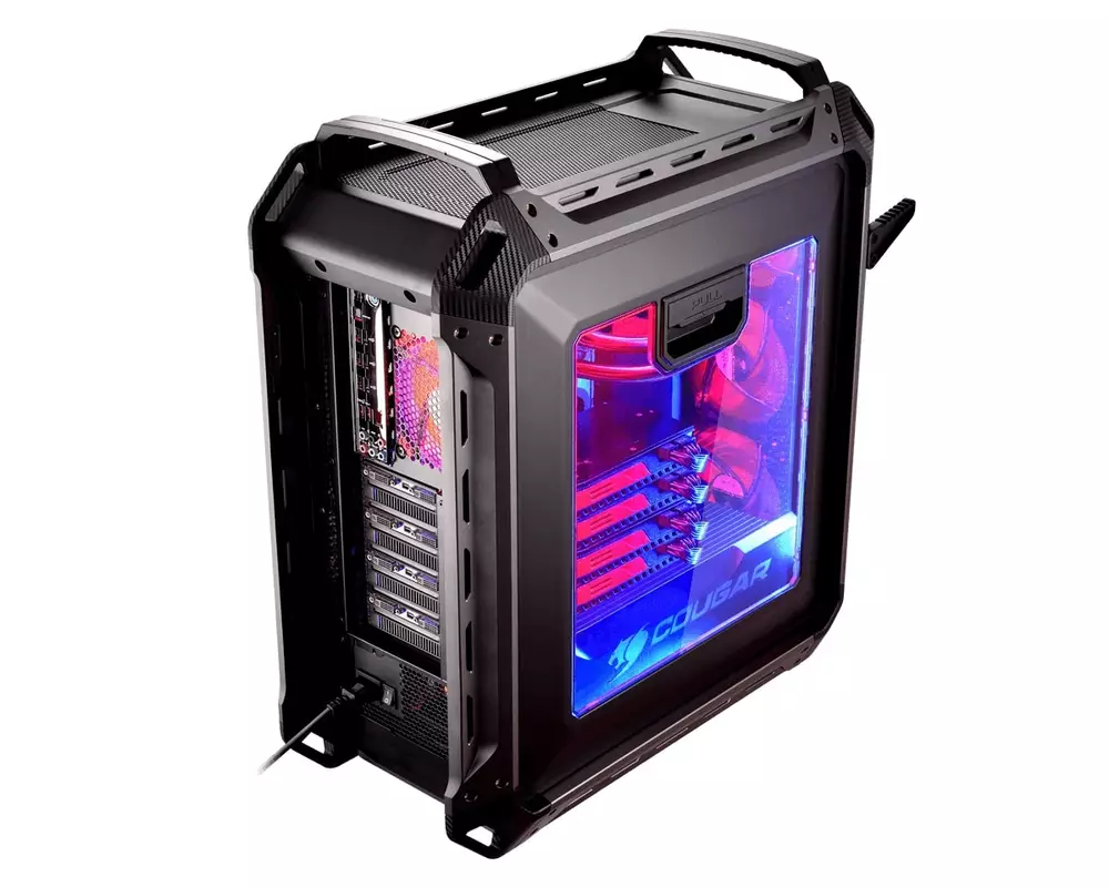 Кутия Cougar Panzer Max