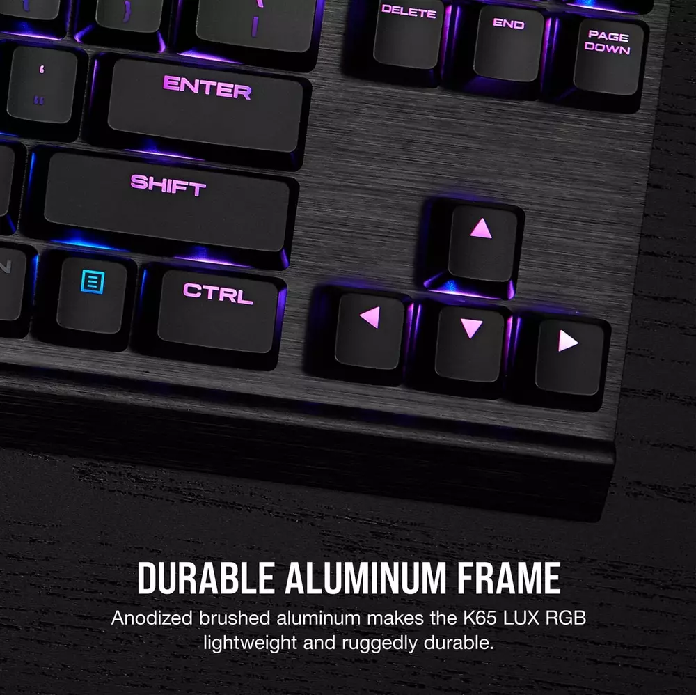 Геймърска клавиатура Corsair K65 LUX RGB CherryMX Red