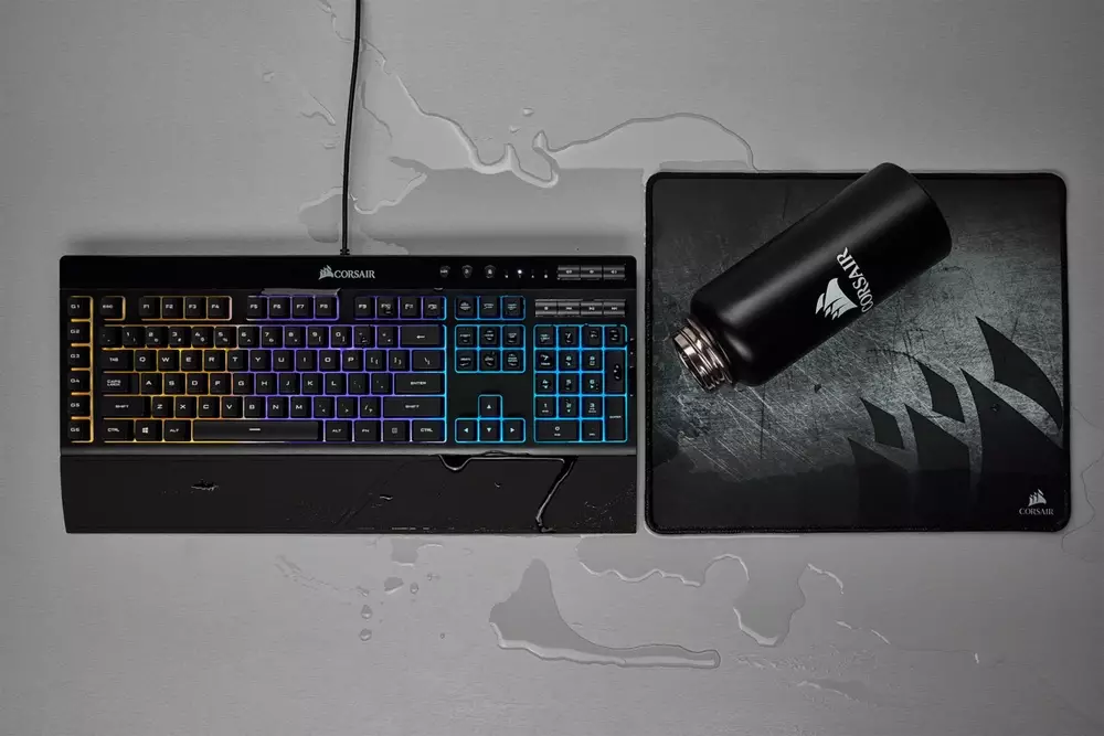  Геймърска клавиатура Corsair K55 RGB