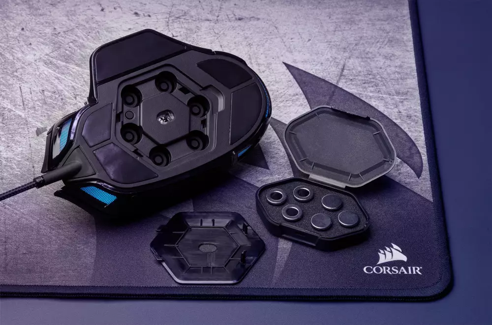 Геймърска мишка CORSAIR NIGHTSWORD RGB Tunable FPS/MOBA - CH-9306011-EU