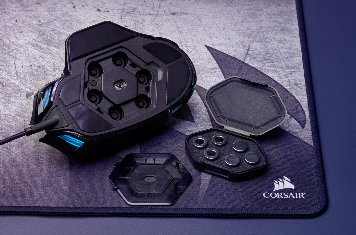 Геймърска мишка CORSAIR NIGHTSWORD RGB Tunable FPS/MOBA - CH-9306011-EU