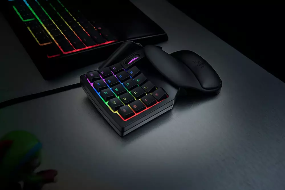 Геймърски кийпад Razer Tartarus V2 Mecha-membrane