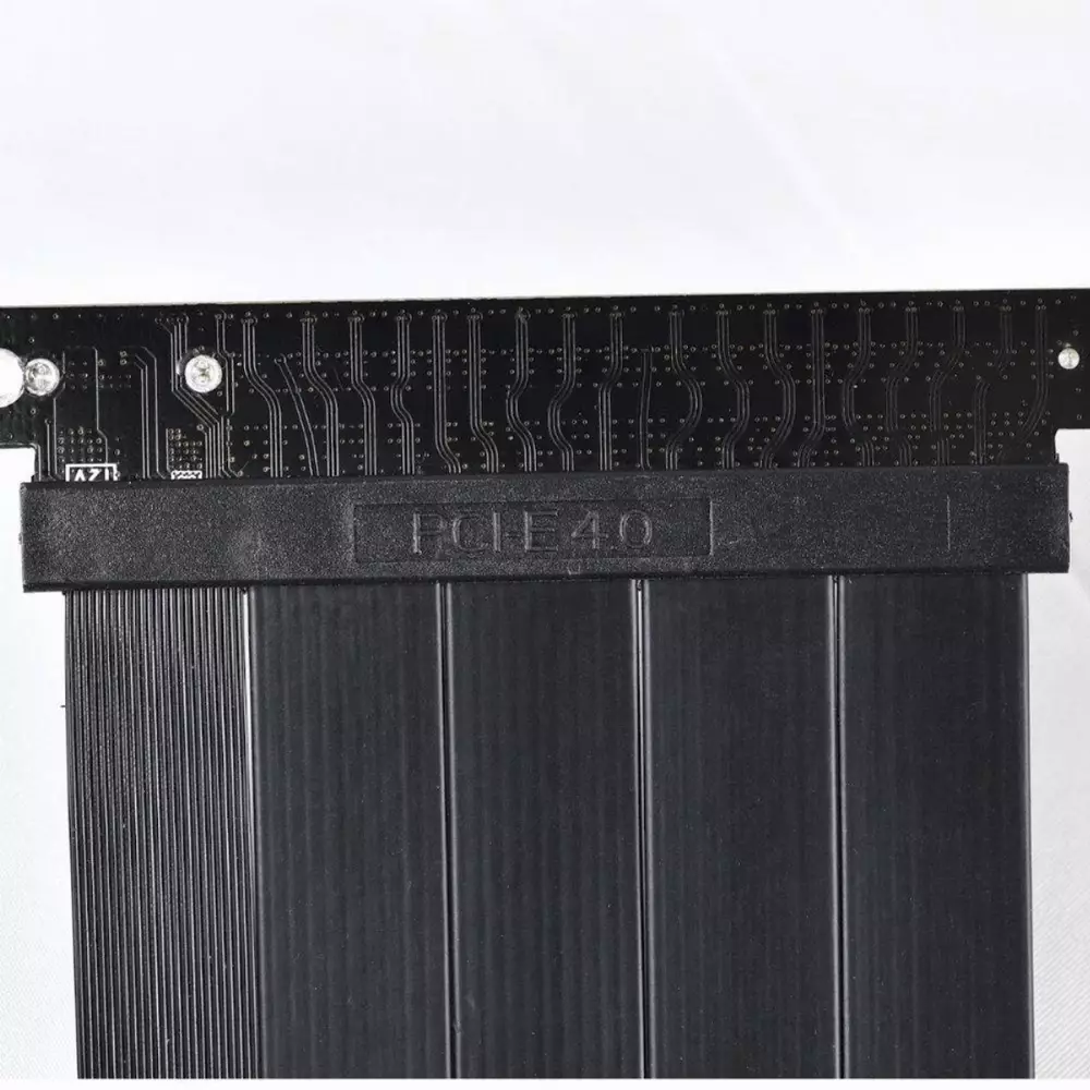 Кабел за вертикален монтаж за видео карта Lian PW-PCI-420 Externder Riser Cable 200mm PCI-E x16 4.0