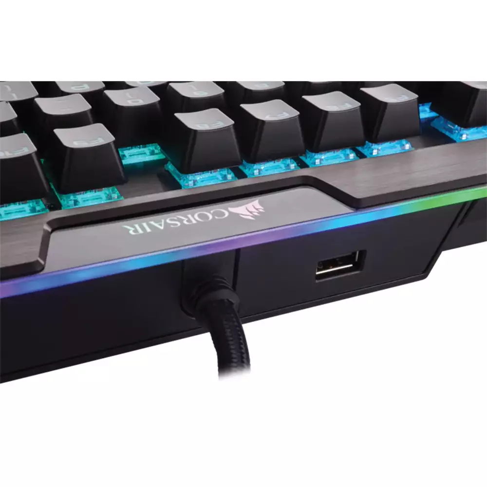 Геймърска механична клавиатура CORSAIR K95 RGB PLATINUM Mechanical Keyboard RGB