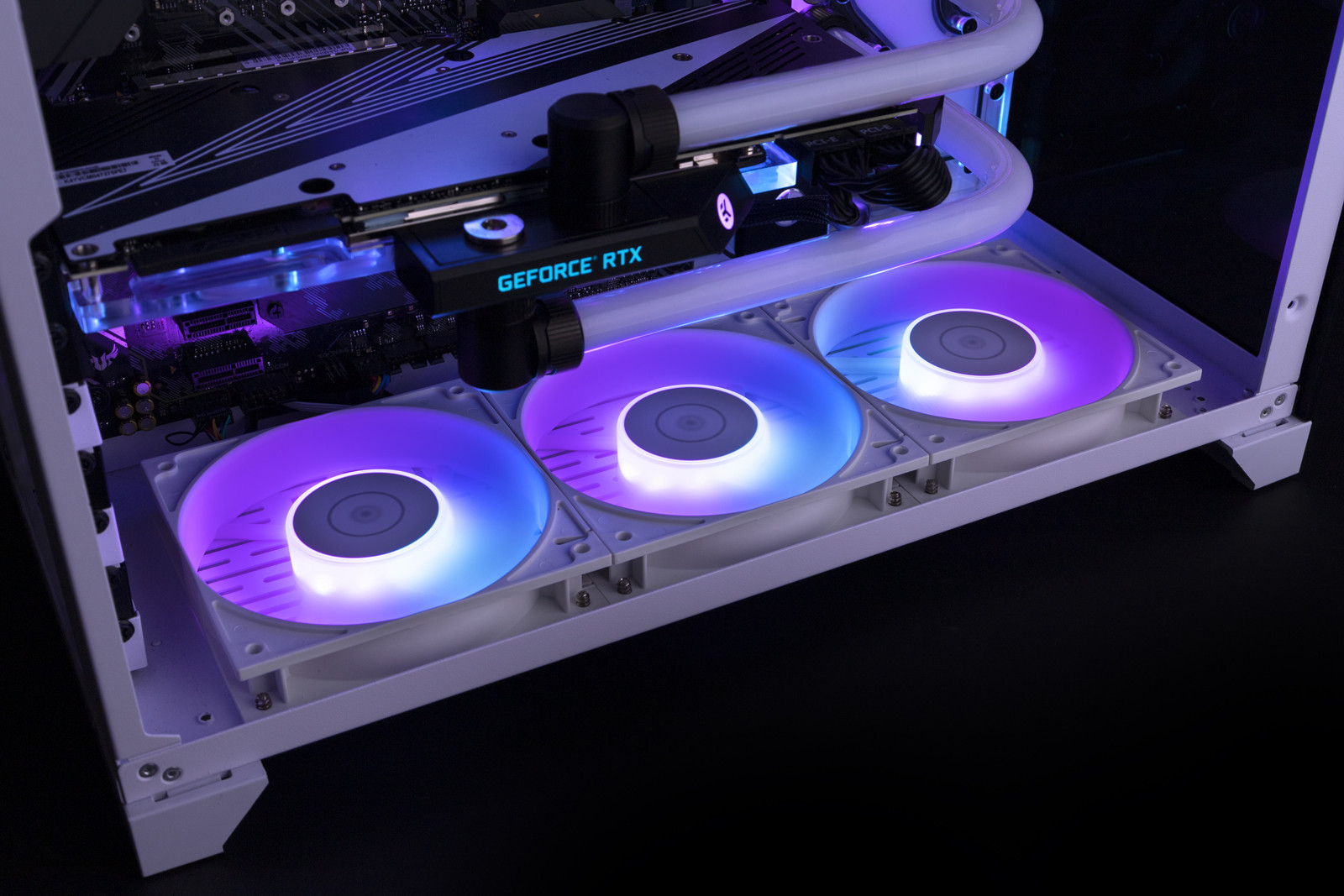 Вентилатор EK-Vardar EVO 120ER D-RGB (500-2200 RPM) - White