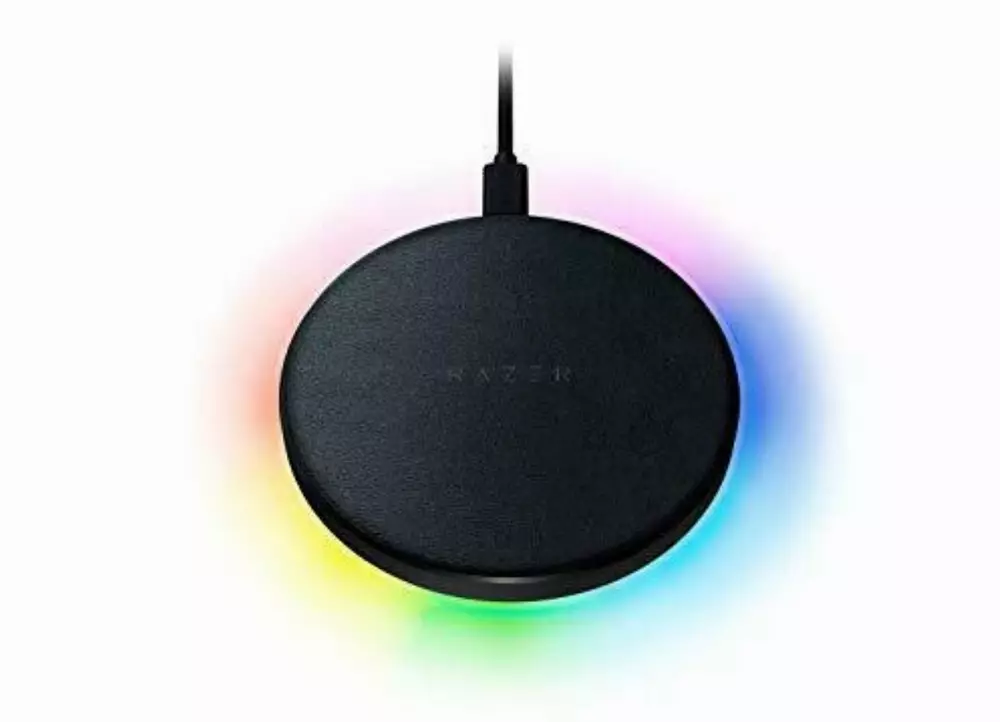 Безжично зарядно Razer Charging Pad Chroma 10W Fast Wireless Charger Razer Chroma RGB