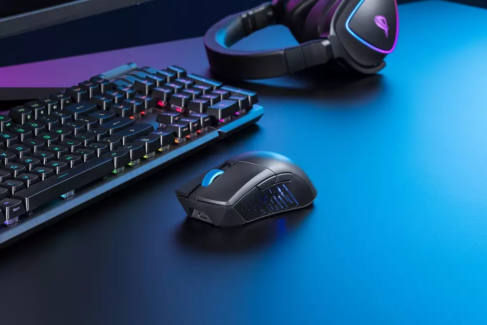 Геймърска мишка ASUS ROG GLADIUS III Wireless - 90MP0200-BMUA00