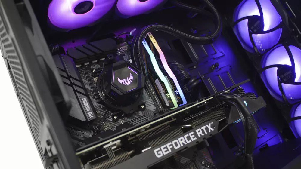 Геймърски компютър MARK V TUF (AMD Ryzen 7 5800X, 16GB, RTX 3080, 500GB SSD, 750W)