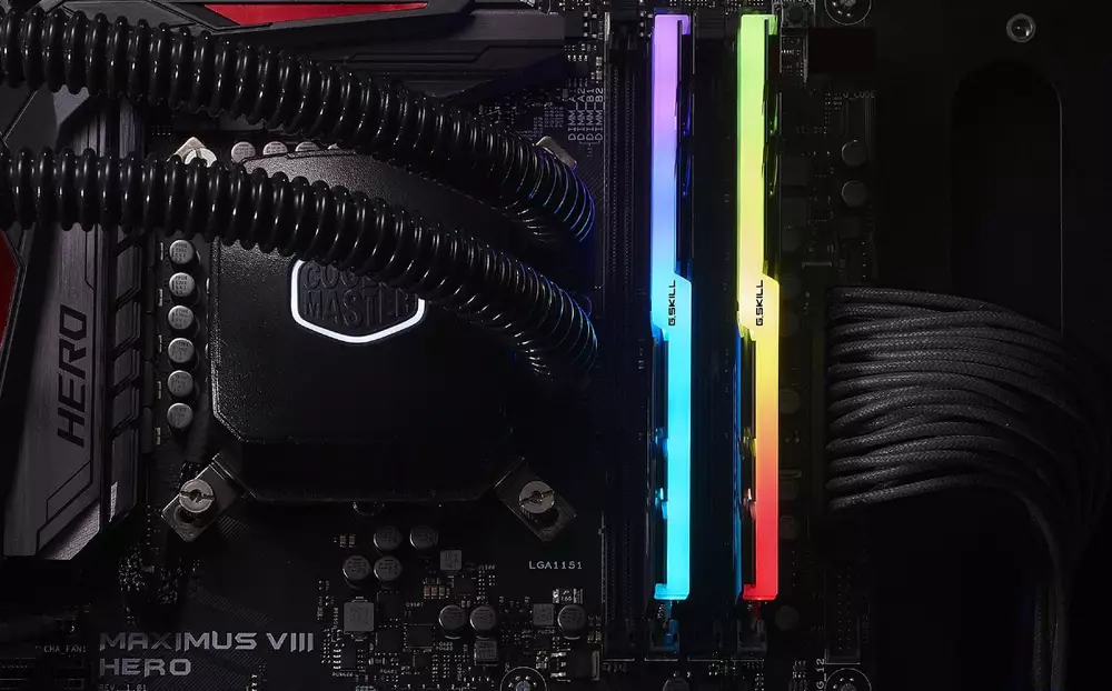 Памет G.SKILL Trident Z RGB 32GB (2x16GB) DDR4 4000MHz CL16 - F4-4000C16D-32GTZRA