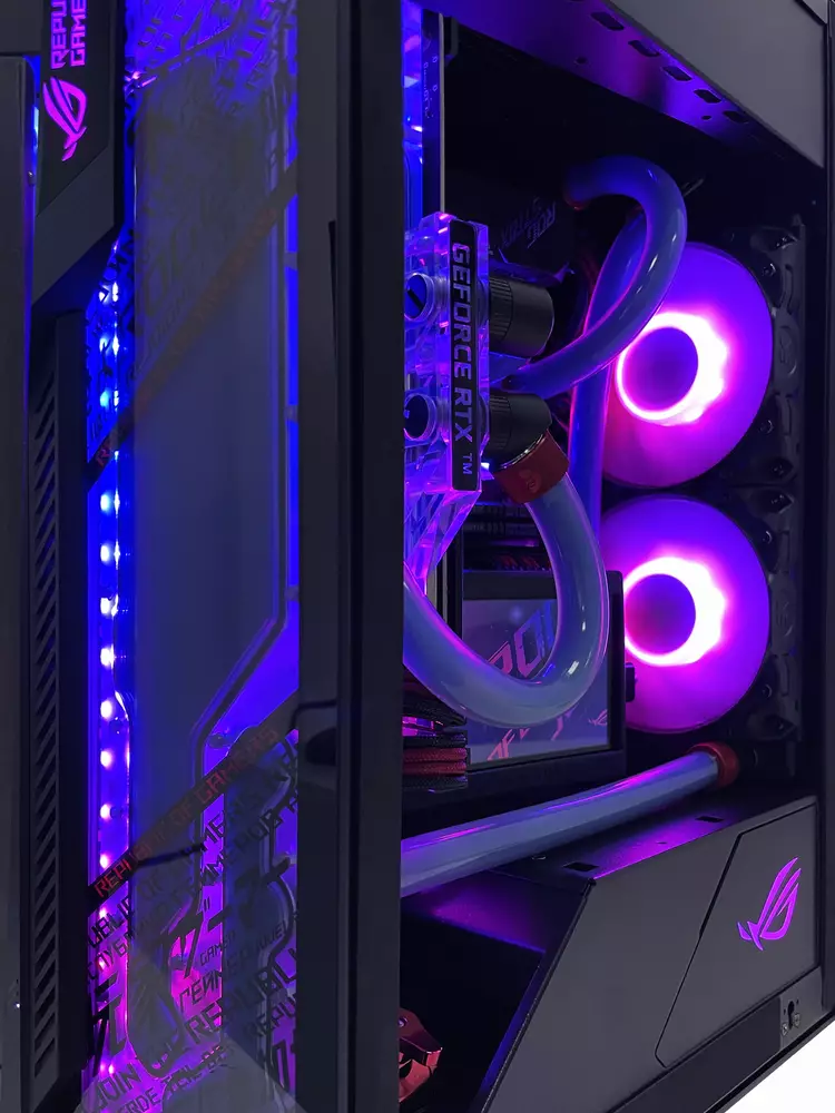 Геймърски компютър ASUS ROG MAMBA Custom Water Build (AMD Ryzen 7 5800X, 32GB, RTX 3080 10GB, 500GB SSD, 850W)