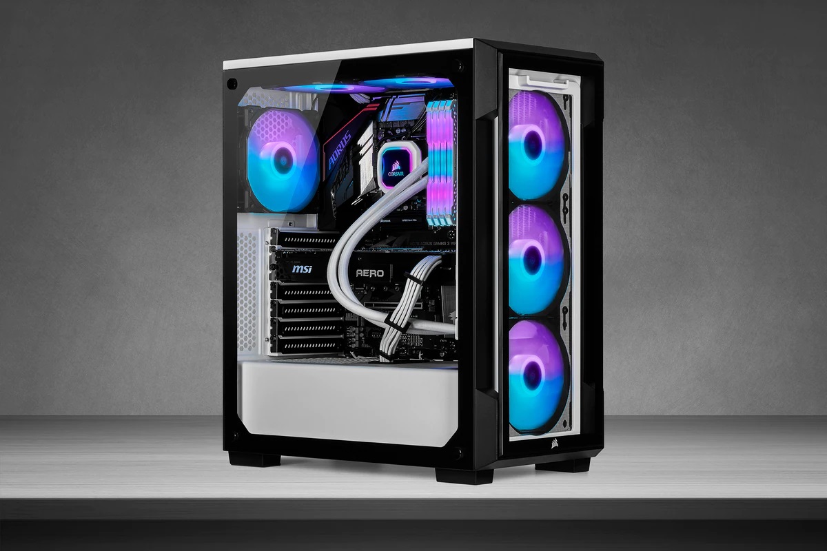Кутия Corsair iCUE 220T RGB Tempered Glass White