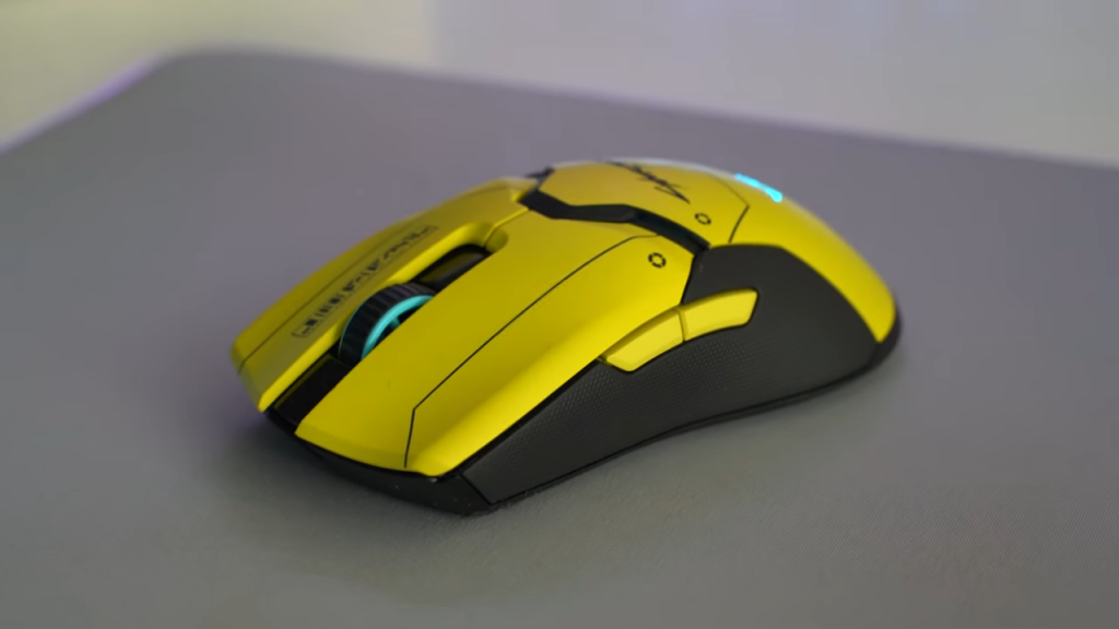 Геймърска мишка Razer Viper Ultimate Cyberpunk 2077 Edition - RZ01-03050500-R3M1