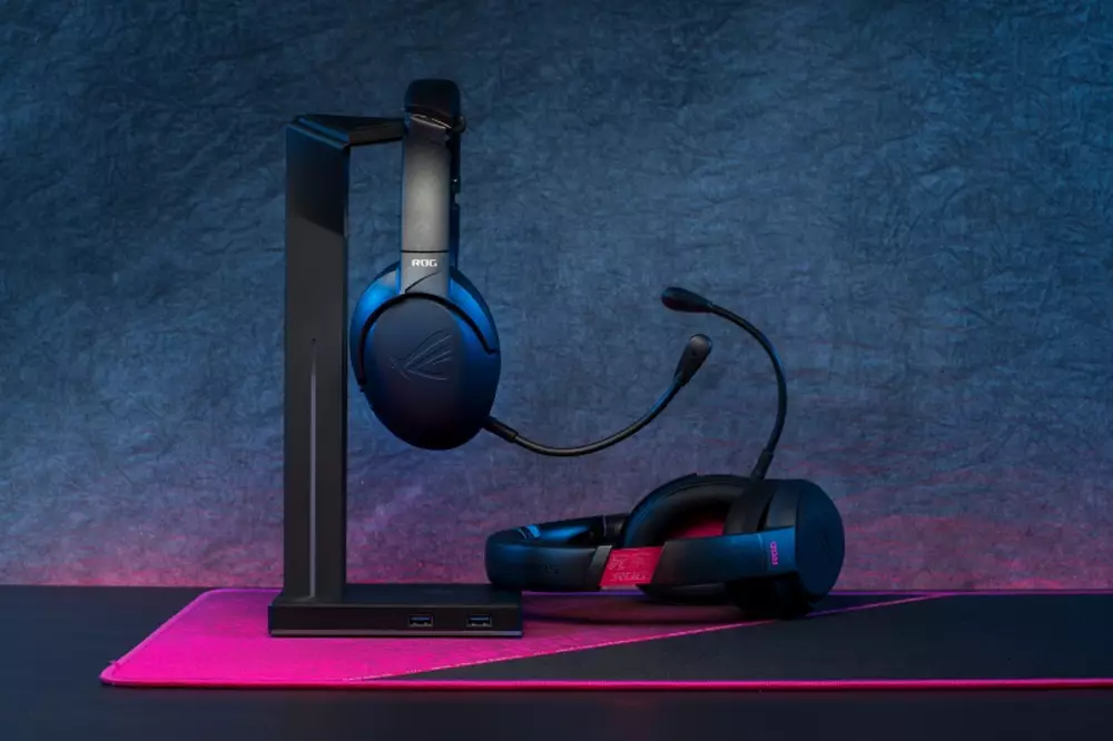 Геймърски слушалки ASUS ROG Strix Go 2.4 Electro Punk