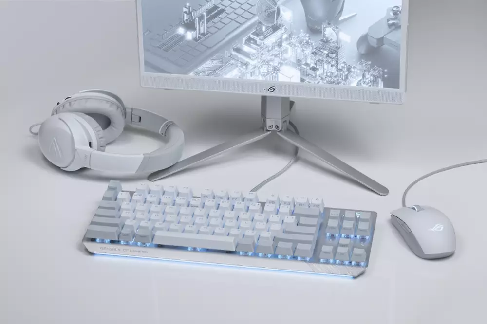 Геймърска мишка ASUS ROG Strix Impact II Moonlight White - 90MP02C0-BMUA00