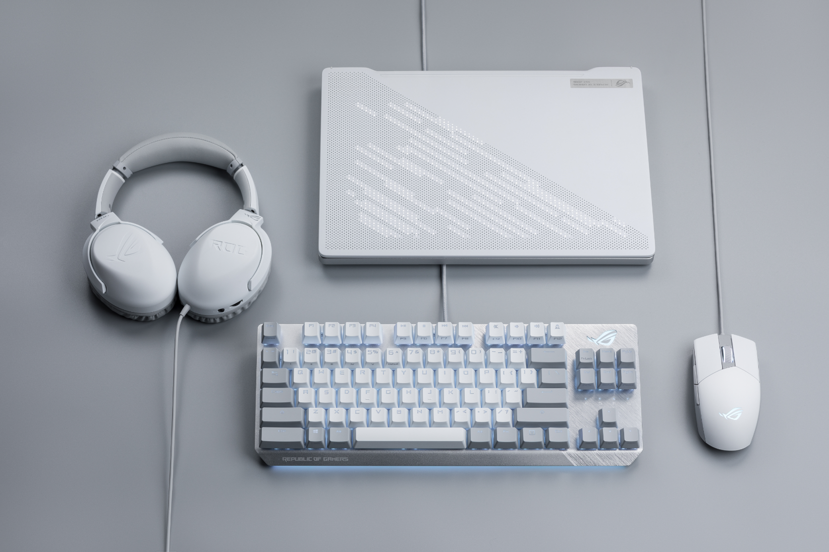 Геймърска мишка ASUS ROG Strix Impact II Moonlight White - 90MP02C0-BMUA00