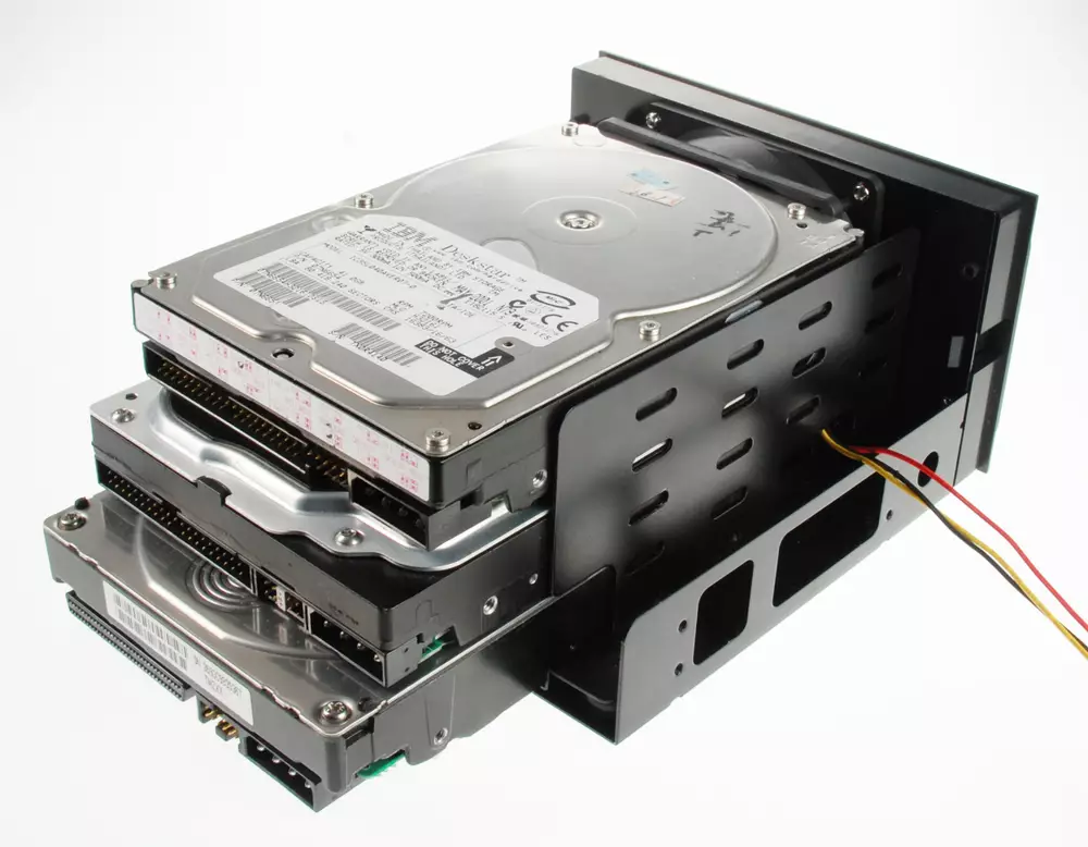 Evercool Охлаждане HDD bay 2x5.25" for 3HDD Fan/Filter HD-AR-B