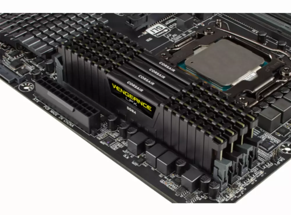 Памет Corsair Vengeance LPX 8GB DDR4 2400MHz CL14 Black - CMK8GX4M1A2400C14