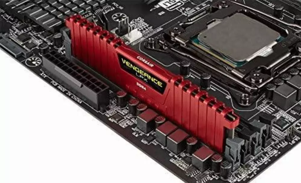 Памет Corsair Vengeance LPX 8GB DDR4 2400MHz CL16 Red - CMK8GX4M1A2400C16R
