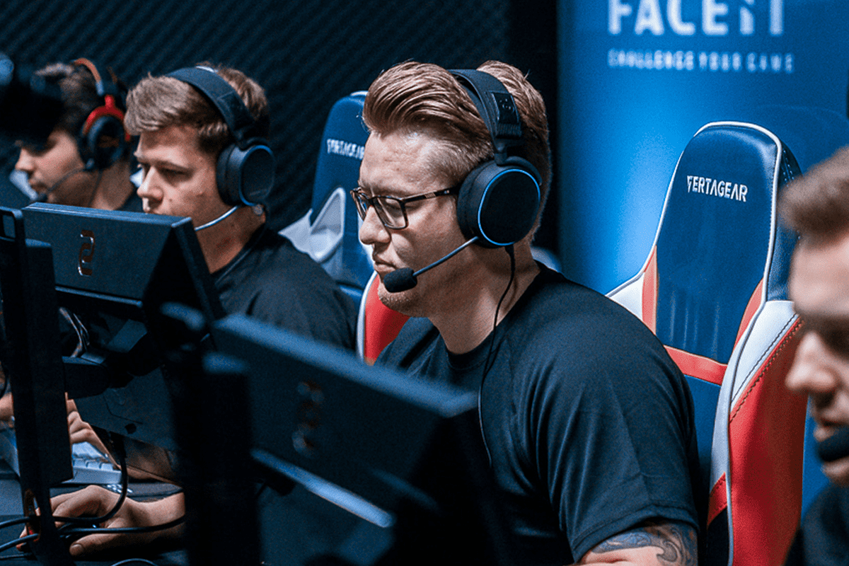 Геймърски слушалки SteelSeries Arctis Pro DTS 