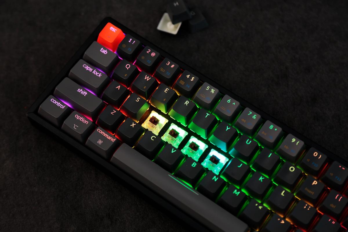 Ασύρματο πληκτρολόγιο παιχνιδιών Keychron K6 Hot-Swappable 65% Red Switch RGB LED ABS