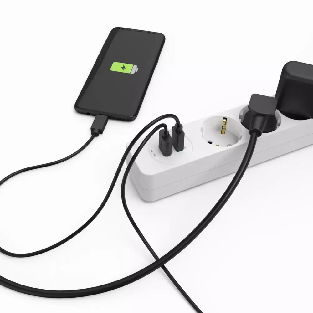Разклонител HAMA Power Strip, 3 гнезда, 1.4м, Бутон вкл/изкл, PD/Quick Charge, USB-C/USB-A, Бял